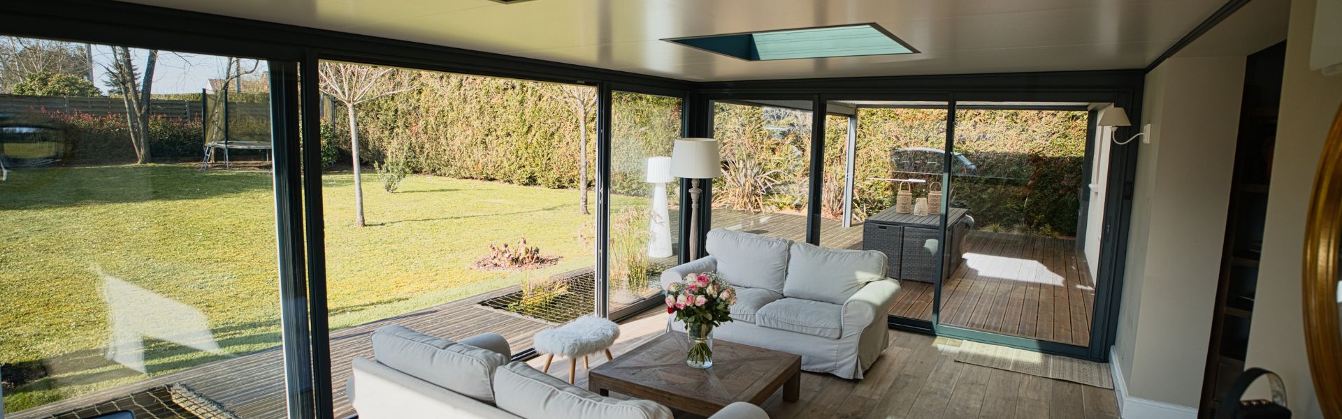 véranda confort²vie avec pergola adossée