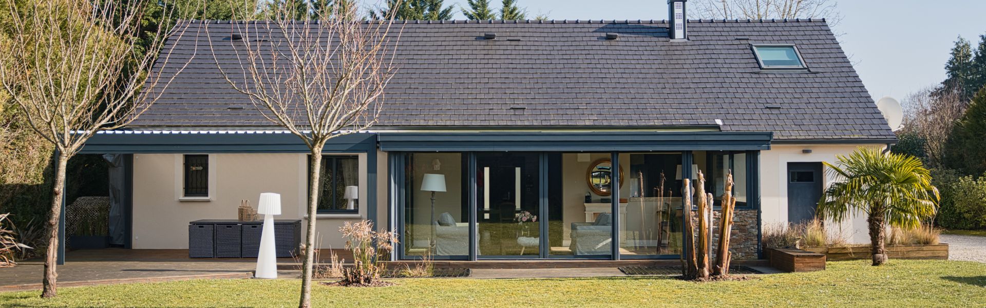 véranda aluminium avec pergola bioclimatique